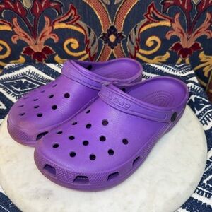 Crocs Classic Slip-On Clogs – Purple – Men’s 8 / Women’s 10